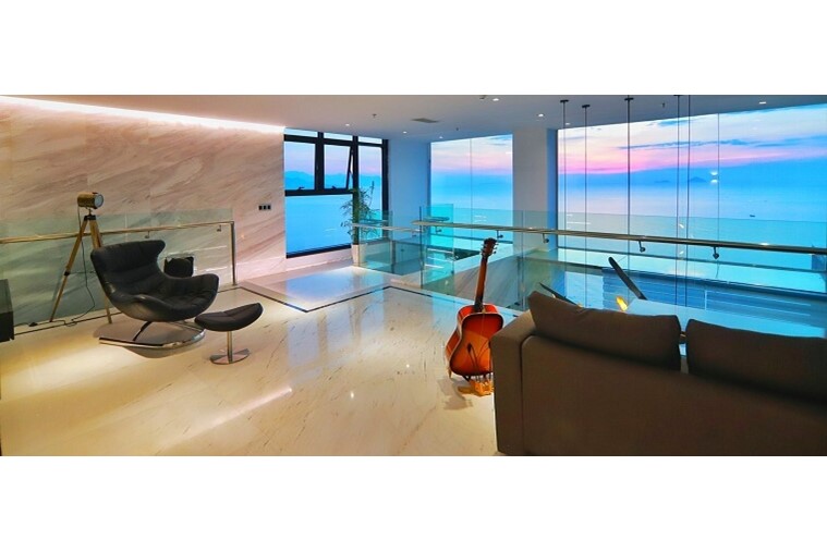 Sky Villa